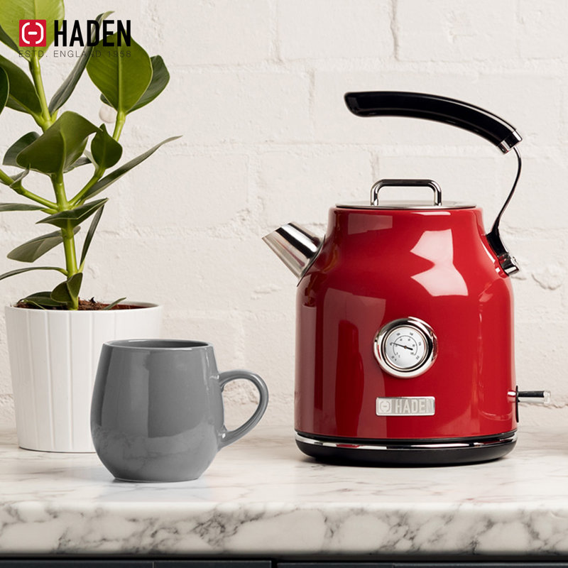 HADEN Dorset Bundle with 4-Slice Toaster and Electric Kettle, Red