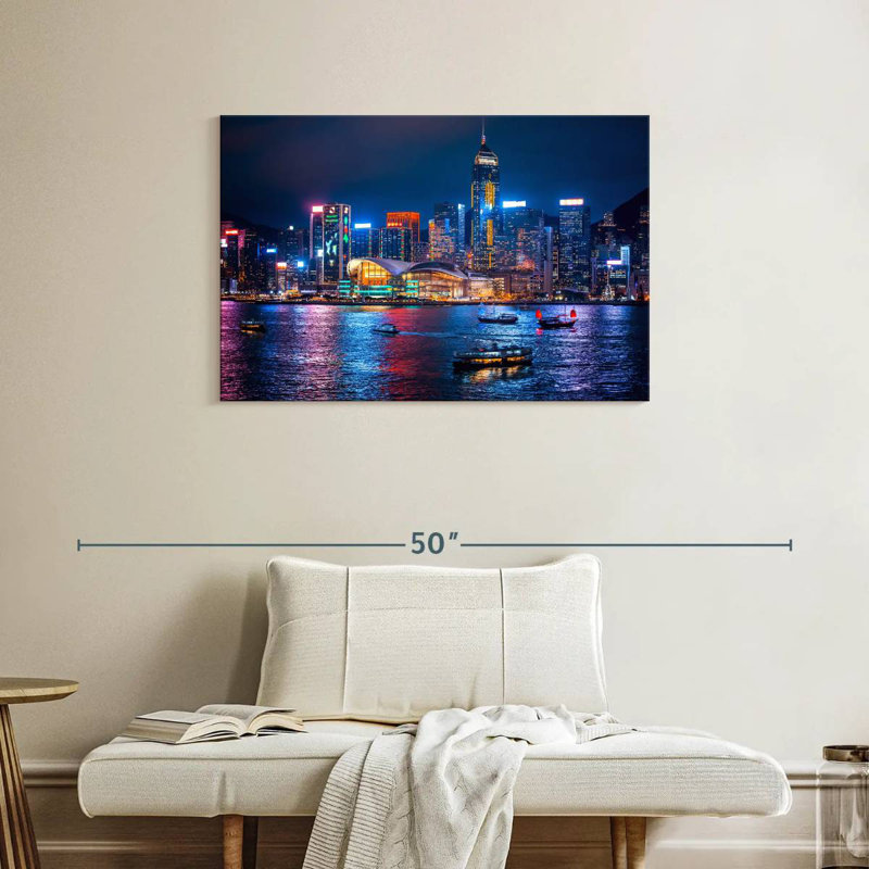 Nicci illuminée de la ville de Hongkong, H 24 po x l 36 po