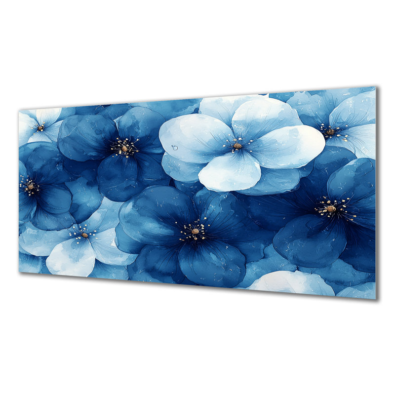 Fleurs bleues arc-en-ciel dans l'herbe I - impression de fleurs sauvages sur métal, H 28 po x l 60 po