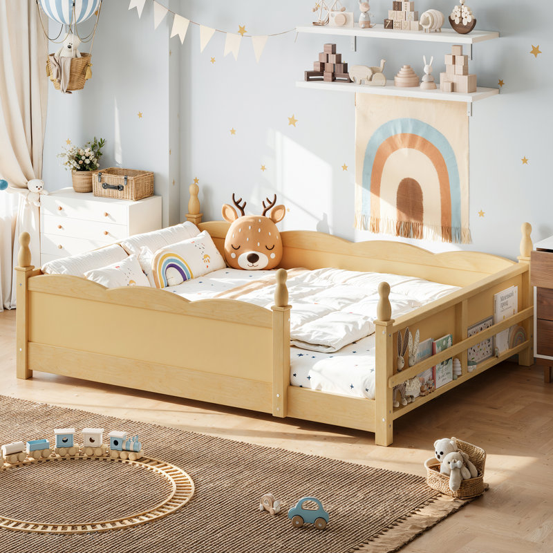 Lit double Montessori avec garde-corps pleine longueur, bibliothèque, base de lit pour enfant Naturel, Full / Double, Natural