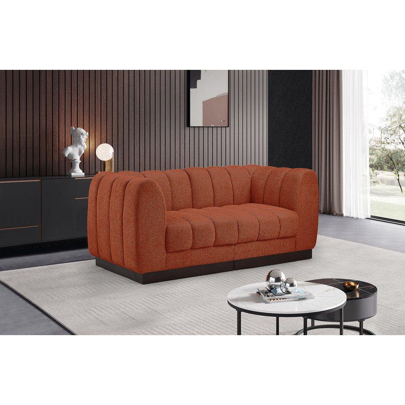 Causeuse rembourrée Quinn, Tissu cognac chenille