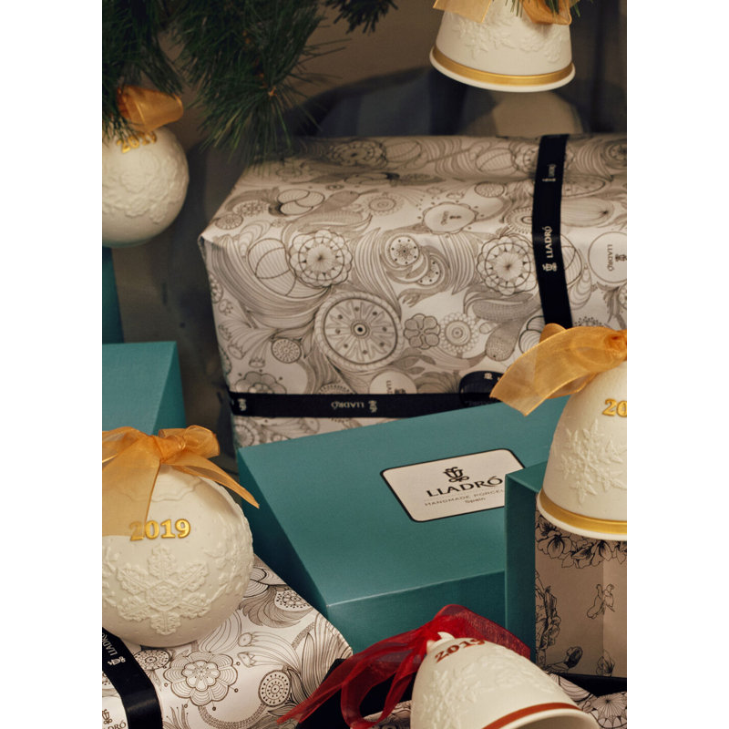 2019 Ball Ornament, Golden Luster