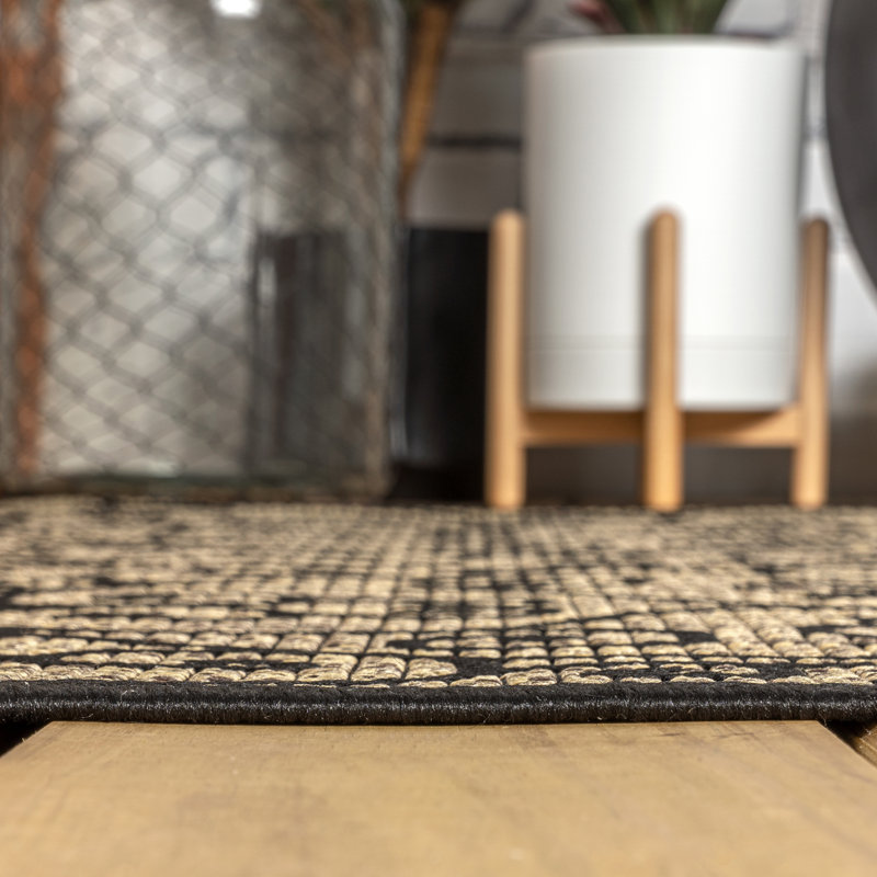 Tapis intérieur / extérieur noir / kaki Haggerty, Rectangle 5 pi 3 po x 7 pi 7 po