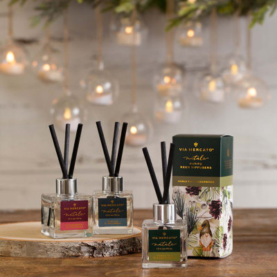 Reed Diffusers And Sticks