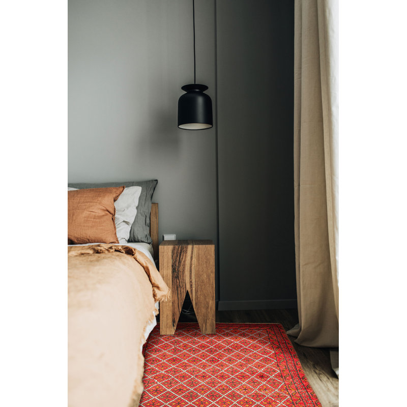 Tapis rouge Akhjah 3 pi 4 po x 5 pi 2 po