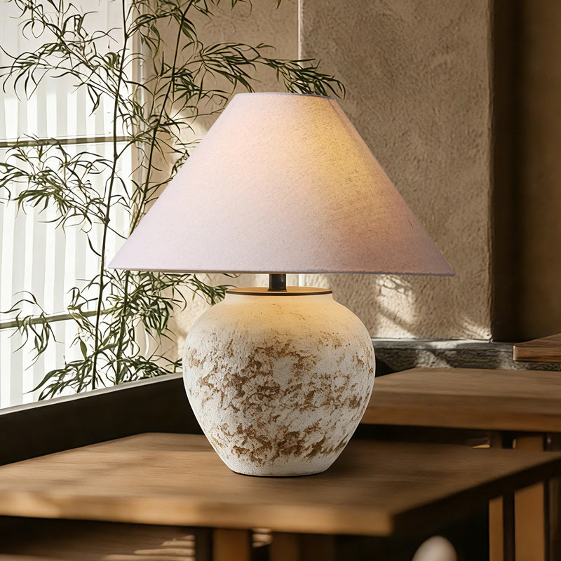Lampe de table rustique en céramique fabriquée à la main avec abat-jour en lin, lampe de chevet vintage avec ampoule DEL gratuite