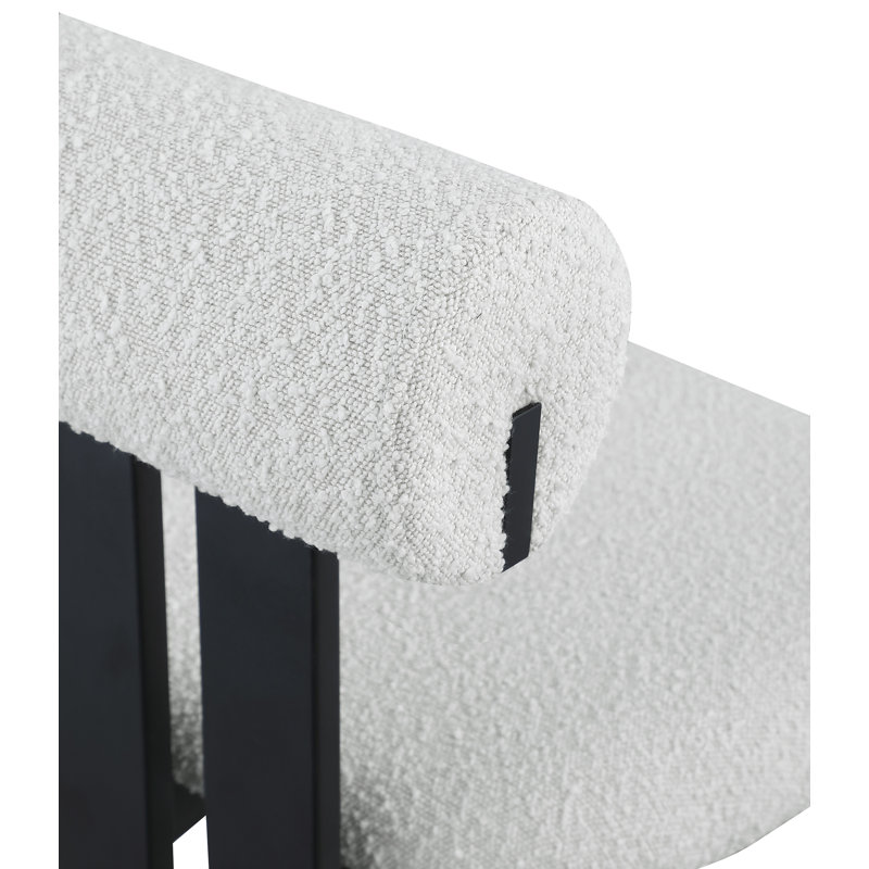 Chaise de salle à manger rembourrée Dario, Tissu crème bouclé, Noir mat