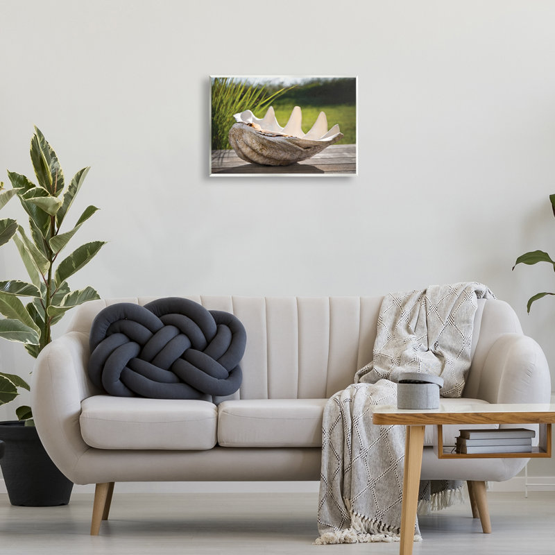 Plaque murale coquille de trésor de mer, design par Seven Trees Design, H 13 po x l 19 po