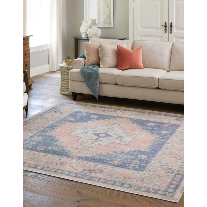 Shauntrelle Oriental Indoor Rug, Rectangle 4' x 6'