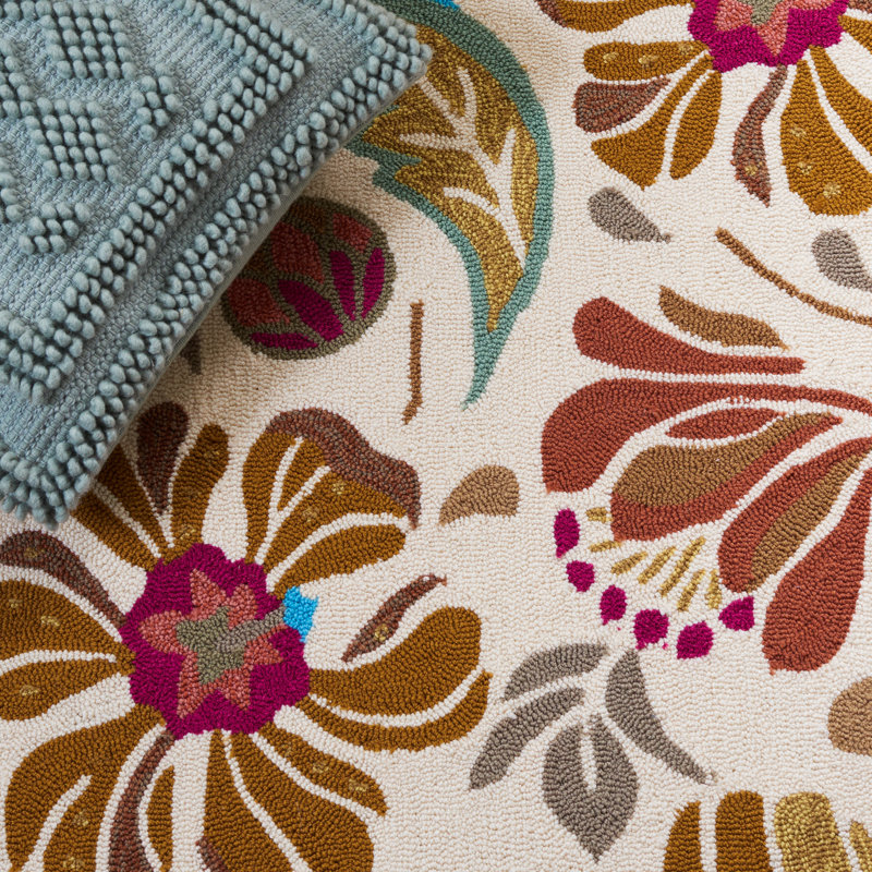 Doyle Hand Hooked Performance Floral Rug, Rectangle 5' x 7'
