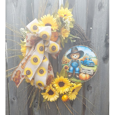 Scarecrow Wreath With Truck