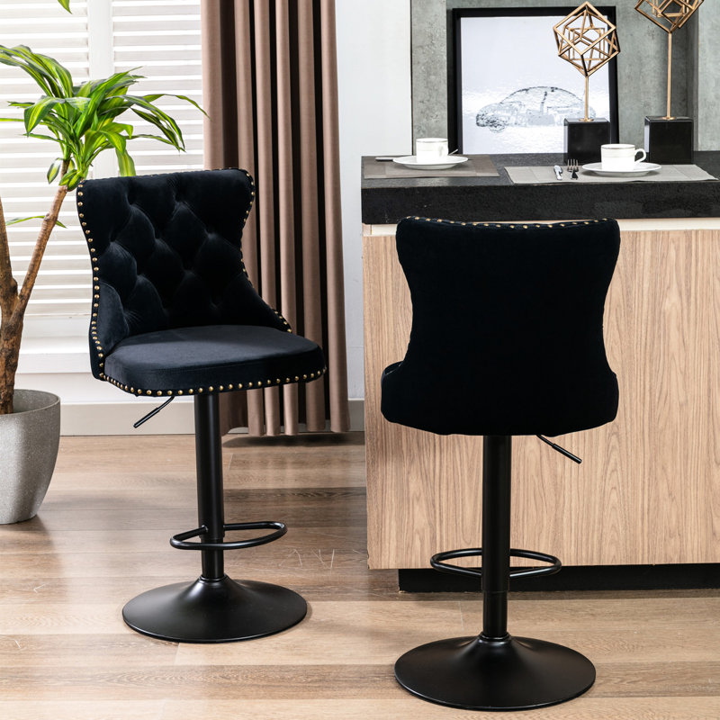 Tabourets de bar en velours noir avec siège pivotant à 360 ° et hauteur de siège réglable de 25 à 33 pouces, de 2 pour la salle à manger, pub à dossier ergonomique de style américain, support de taille confortable