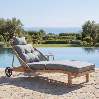 Chaise longue avec coussin amovible