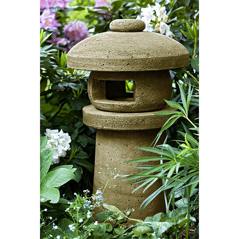 Sapporo Lantern Statue, English Moss