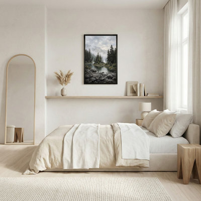 Art mural sur toile Misty Mountain River avec des pins et un ciel gris