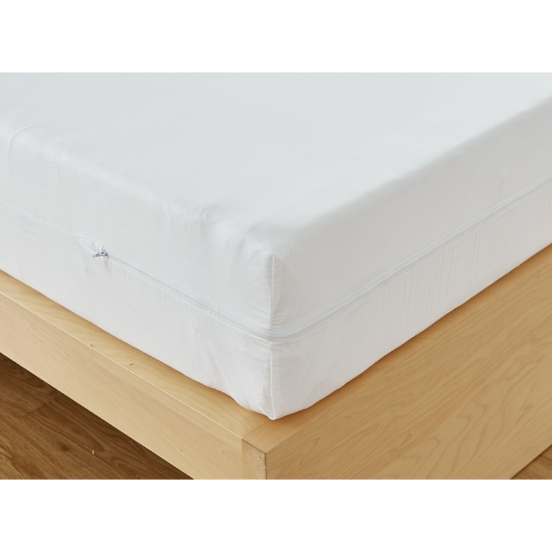 Twin White Cotton Zippered Mattress Protector