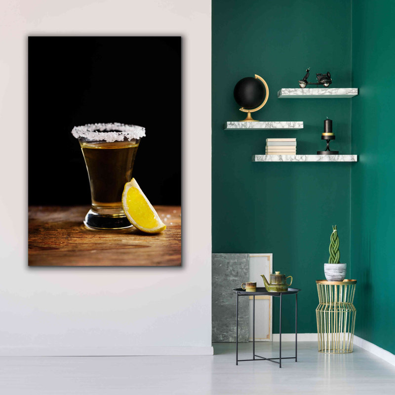 Toile rouge «One Téquila» par Epic Portfolio, H 60 po x l 40 po x P 1,5 po