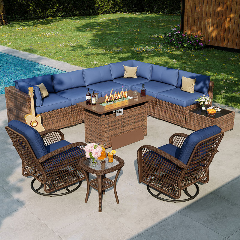 Ensemble de conversation modulaire en osier de rotin pour 8 personnes avec coussins et table de foyer d'extérieur de 44 po pour la cour arrière