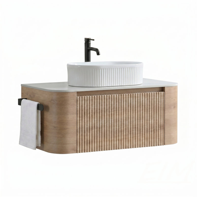 Meuble-lavabo Erba de 36 po avec lavabo, armoire murale en chêne miel avec porte-serviettes gratuit, lavabo simple en céramique rayé ovale blanc, sans drain et robinet, pré-assemblé, meubles-lavabos, meubles-lavabos