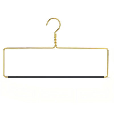 Ensemble de 20 cintres dorés de 45 cm de large, robustes et résistants, pour couvertures, nappes, couettes et sacs de couchage. Revêtement en vinyle antidérapant pour utilisation dans les placards.