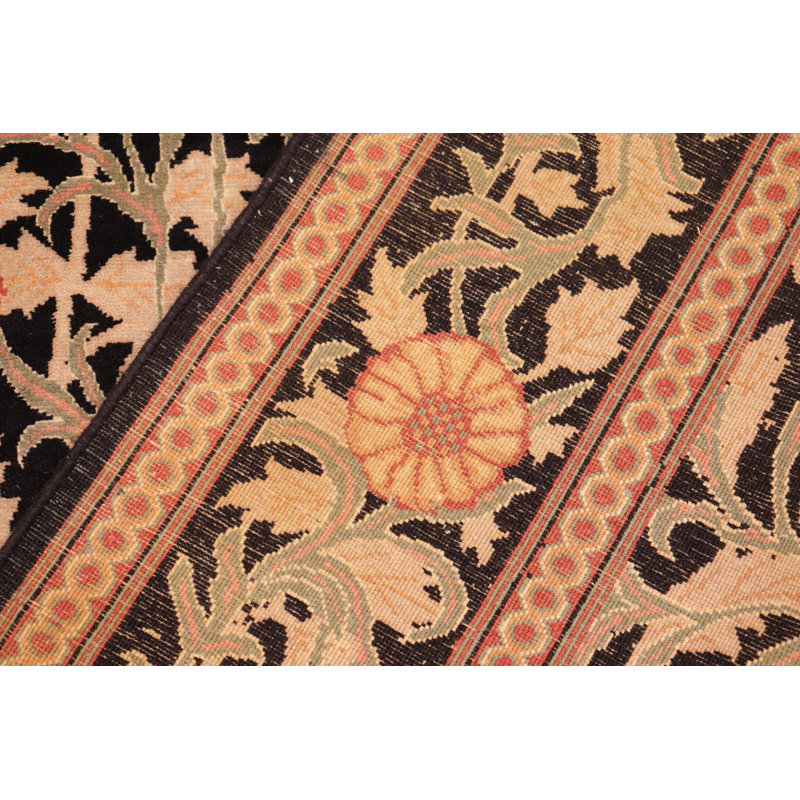 Tapis noir / vert clair en laine noué à la main à motif floral de 5 pi 11 po x 8 pi 11 po William Morris