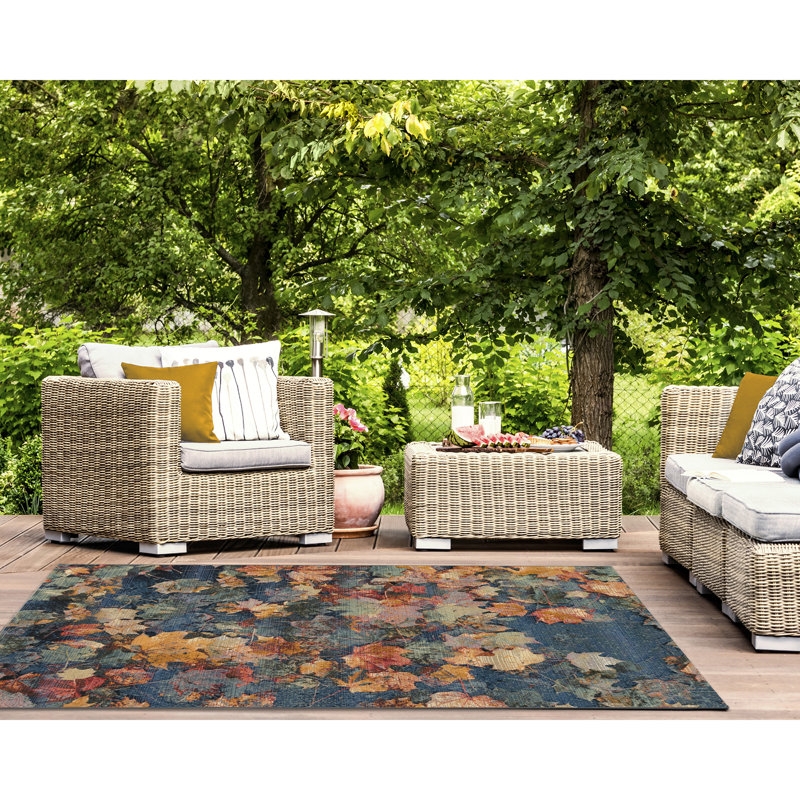 Tapis d'intérieur / extérieur multicolore Annig, Rectangle 4 pi 10 po x 7 pi 6 po