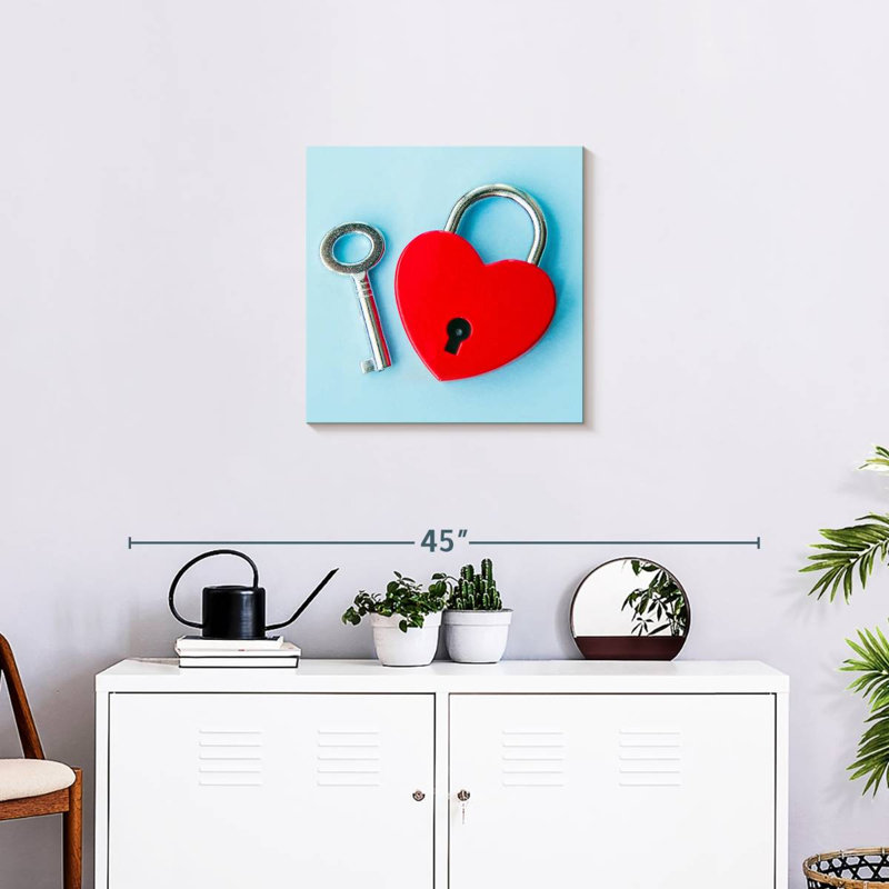 Hardie Heart Padlock And Key, 20" H x 20" W