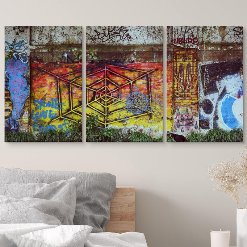 Toile d'araignée triptyque graffiti et ville d'art urbain pittoresque urbain multicolore 3 pièces