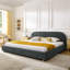 Très grand lit tapissier gris foncé, look minimaliste moderne, haute tête de lit incurvée, tissu, pieds pour le confort de la chambre à coucher, esthétique, structure robuste pour les pieds,-524963590