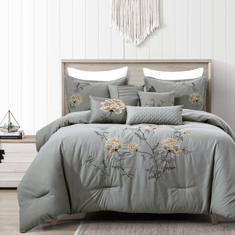 Channel Floral Comforter, Queen Comforter + 2 Queen Shams + 4 Throw Pillows