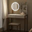 Petit bureau de coiffeuse avec miroir et lumières, coiffeuse de maquillage avec miroir à DEL, 3 modes d'éclairage, prise de courant, tiroir, tablettes ouvertes et tabouret rembourré pour la chambre à coucher (blanc et doré)-660660367
