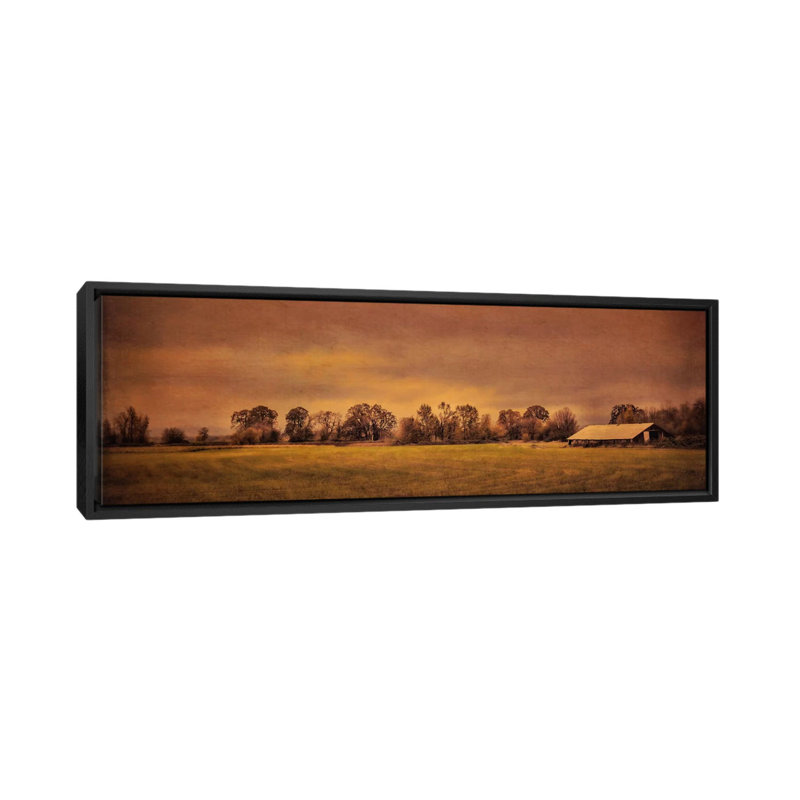 «Long Barn at Day Break», reproduction de photo sur toile, H 12 po x l 36 po x P 1,5 po, Toile avec cadre noir