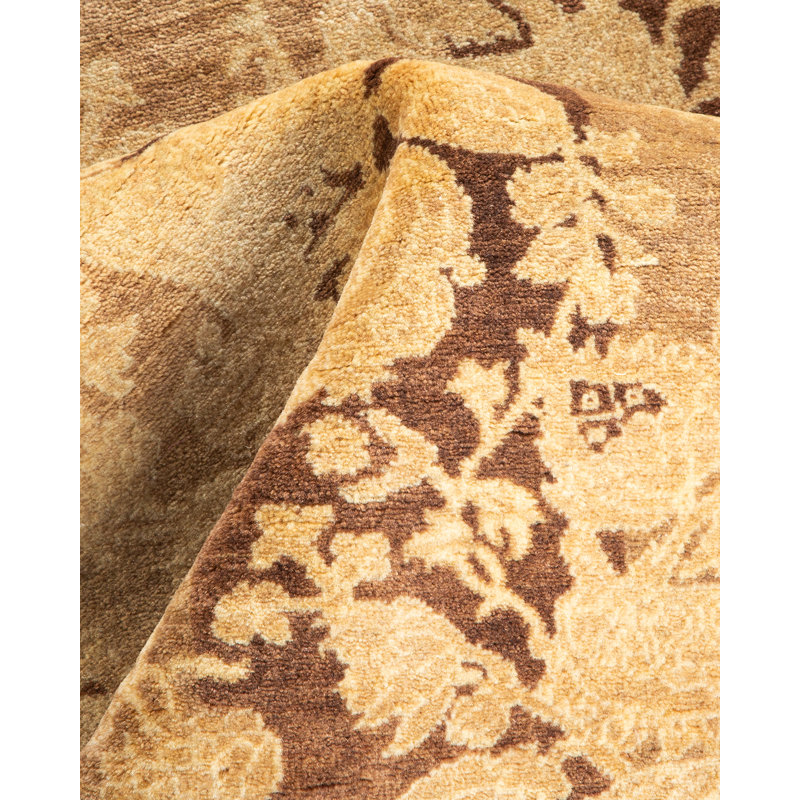 Tapis unique brun / beige 2 pi 8 po x 11 pi 9 po Mogul