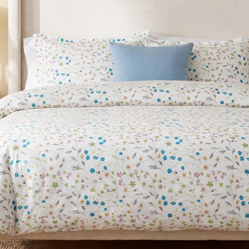 Garrick Azura Wildflower Duvet Cover Set, Full/Queen Duvet Cover + 2 Standard Shams