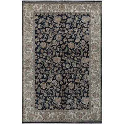 Tapis noir et ivoire de haute qualité noué à la main