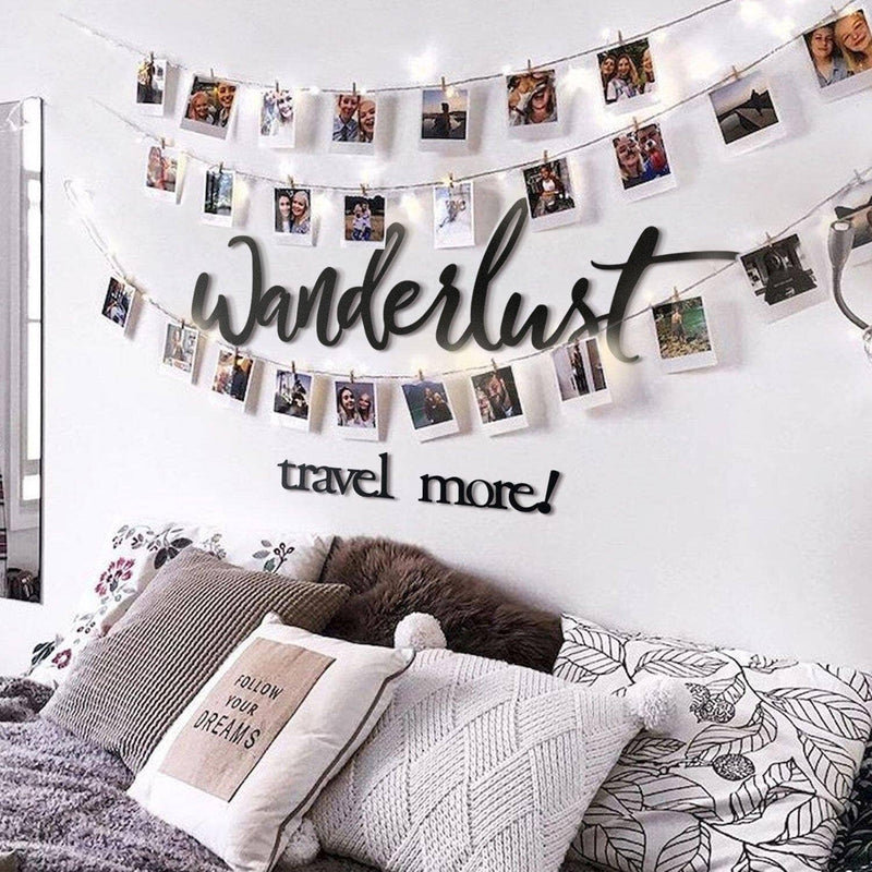 «Wanderlust Travel More», art mural en métal