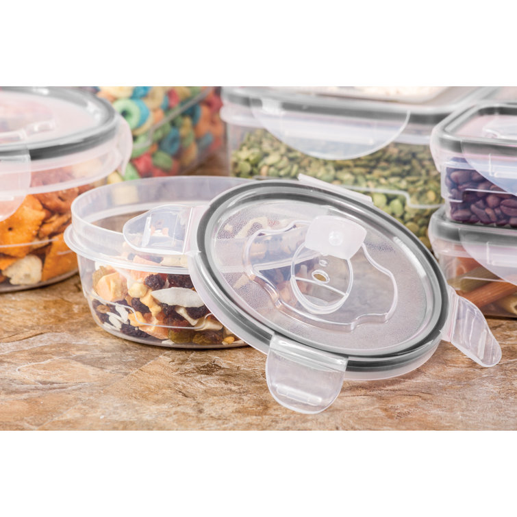 Cheer Collection Set of 8 28oz Airtight Food Storage Containers (Black)