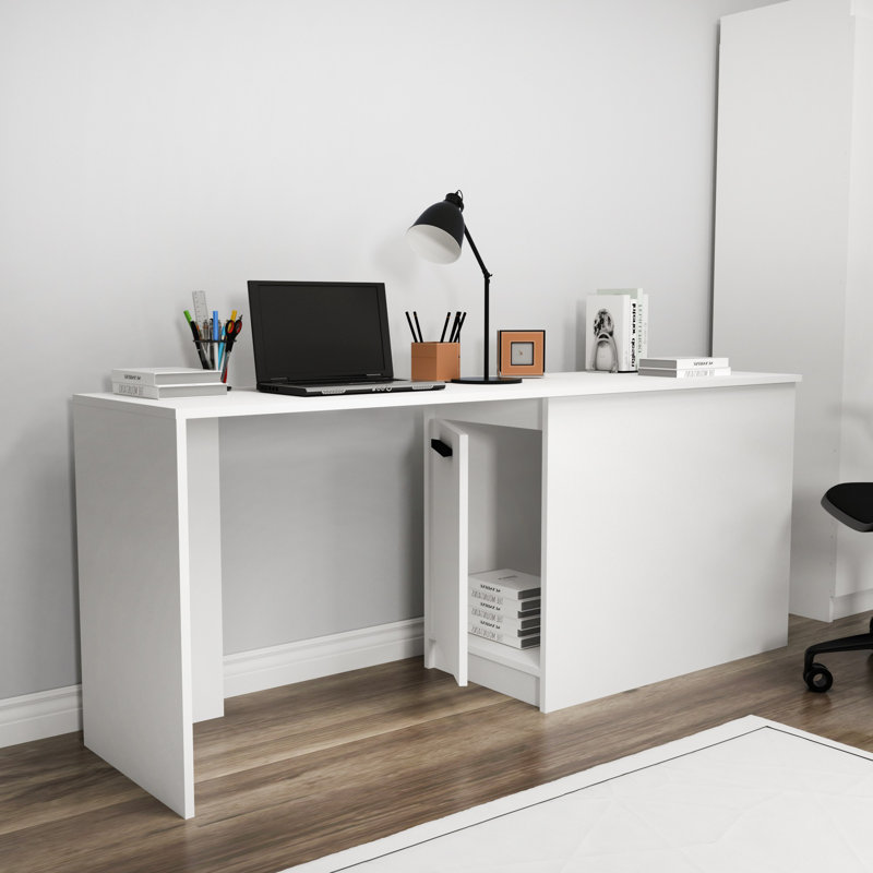 Bureau d'étudiant, Blanc