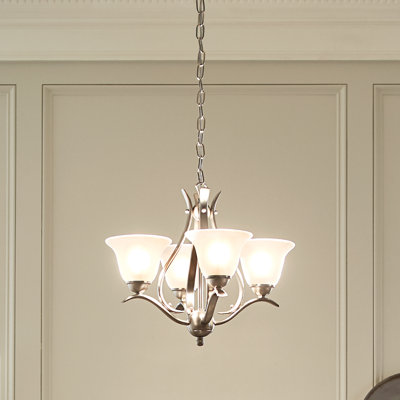 Lustre Kichler Dover à 4 lumières en nickel brossé avec abat-jour en verre gravé