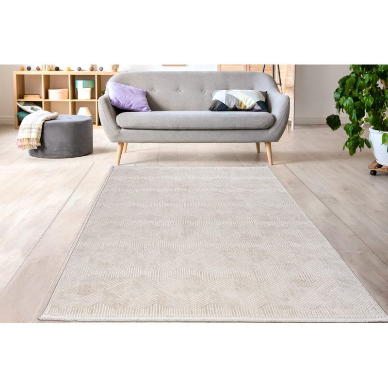 Tapis crème Illyas, Rectangle 2 pi 7 po x 4 pi 11 po