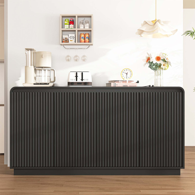 Meuble télé cannelé à 4 portes avec prise de courant, conception à vagues sans poignée, rangement réglable à 3 niveaux, console multimédia multifonctionnelle et buffet