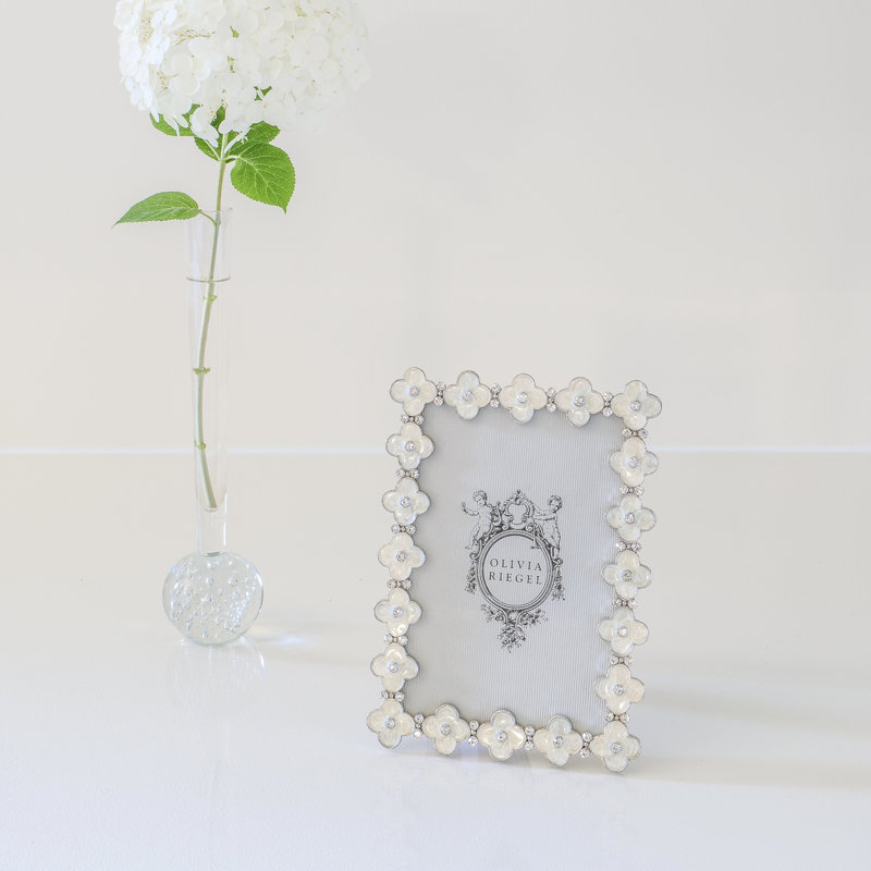 Clover Metal Picture Frame, 2.5" x 3.5"
