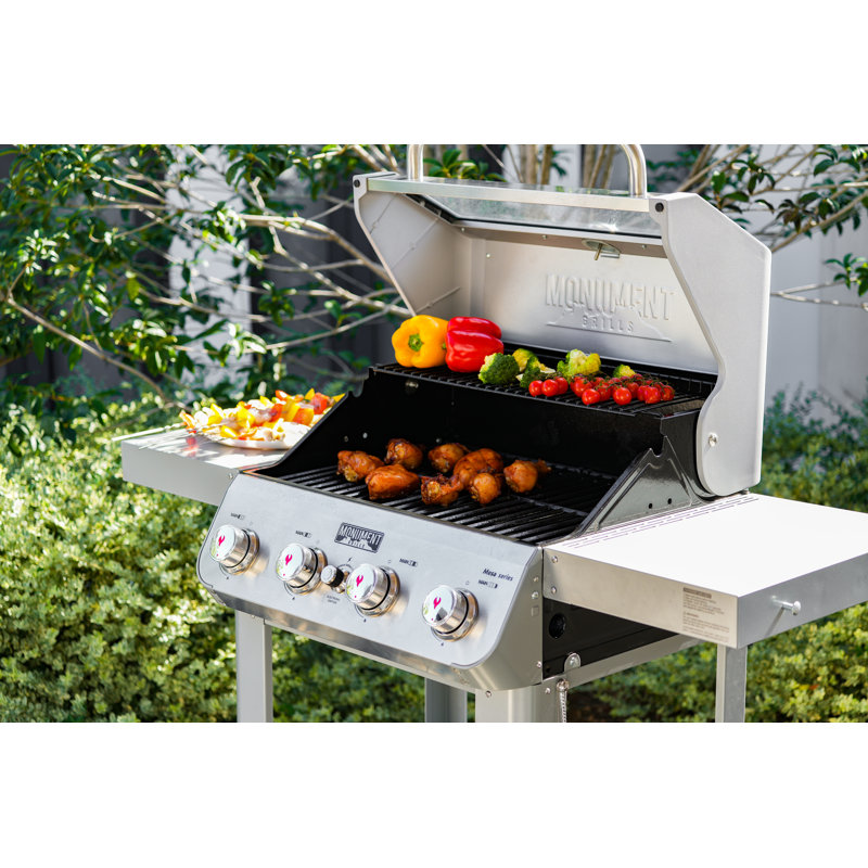 Barbecue au gaz en acier inoxydable à 4 brûleurs 400MF Monument Grills Mesa avec 36 000 BTU, couvercle en verre, grilles en fonte et surface de cuisson de 570 po², barbecue au propane pour la cuisine extérieure