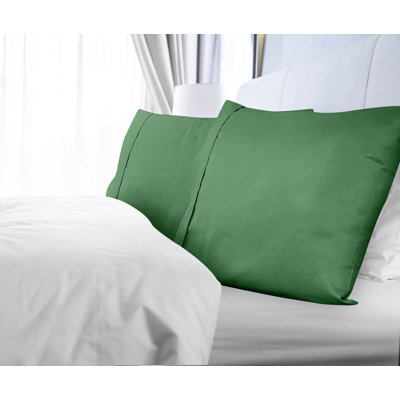 Royale Linens | Housse de coussin | Taies d'oreiller | Microfibre brossée infroissable et résistante à la décoloration | Doux et confortable | Taille de la taie d'oreiller