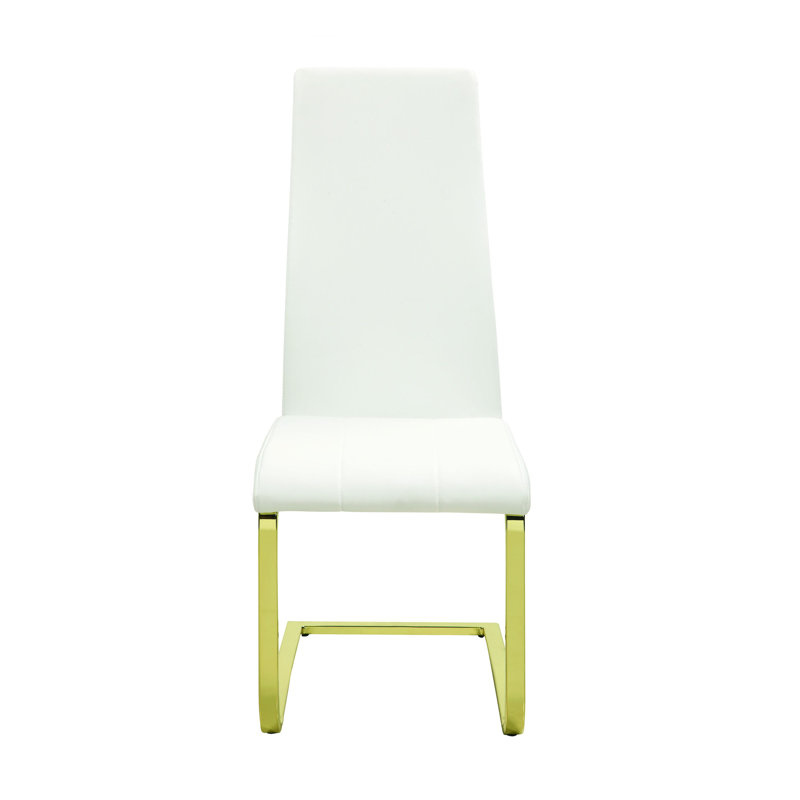 Chaise d'appoint rembourrée en blanc