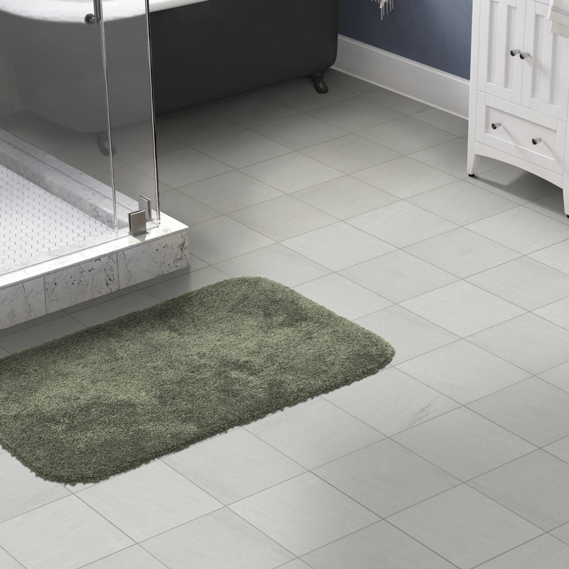 Tapis pour salle de bain en nylon Treye avec envers antidérapant, Fougère intense, Rectangle 30 po x 50 po