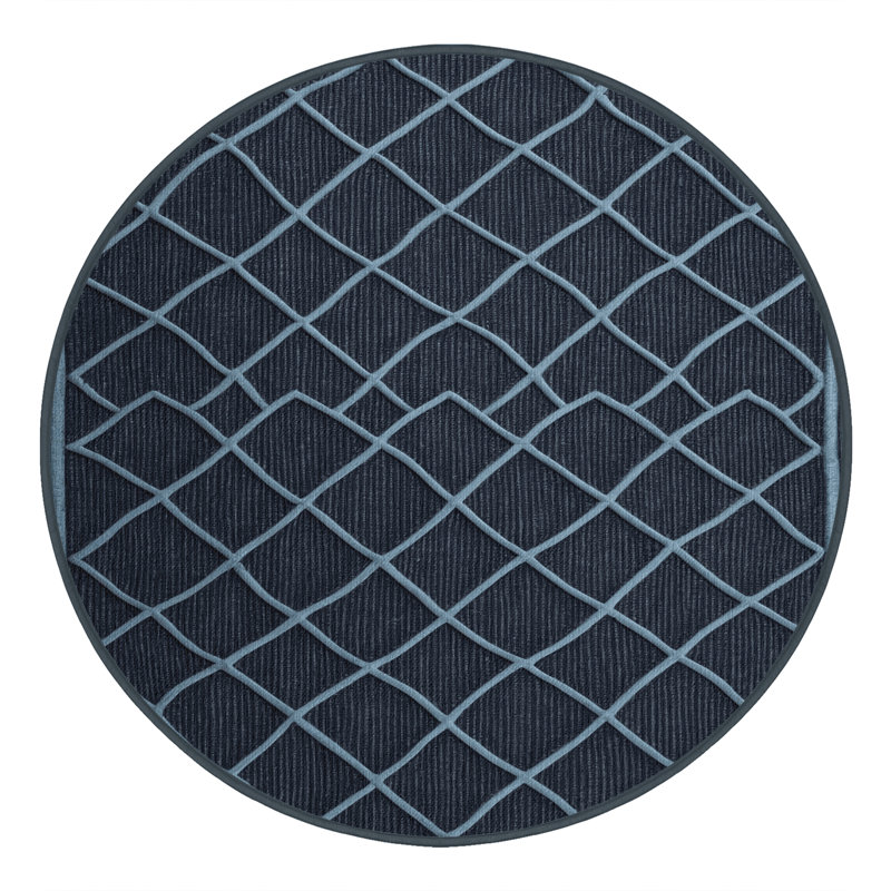 Tapis gris en treillis lavable à la machine