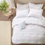 Ensemble d'édredon en microfibre à volants, grand lit, avec un matelassage élégant et un coussin brodé pour une belle mise à jour de chambre à coucher-122457165