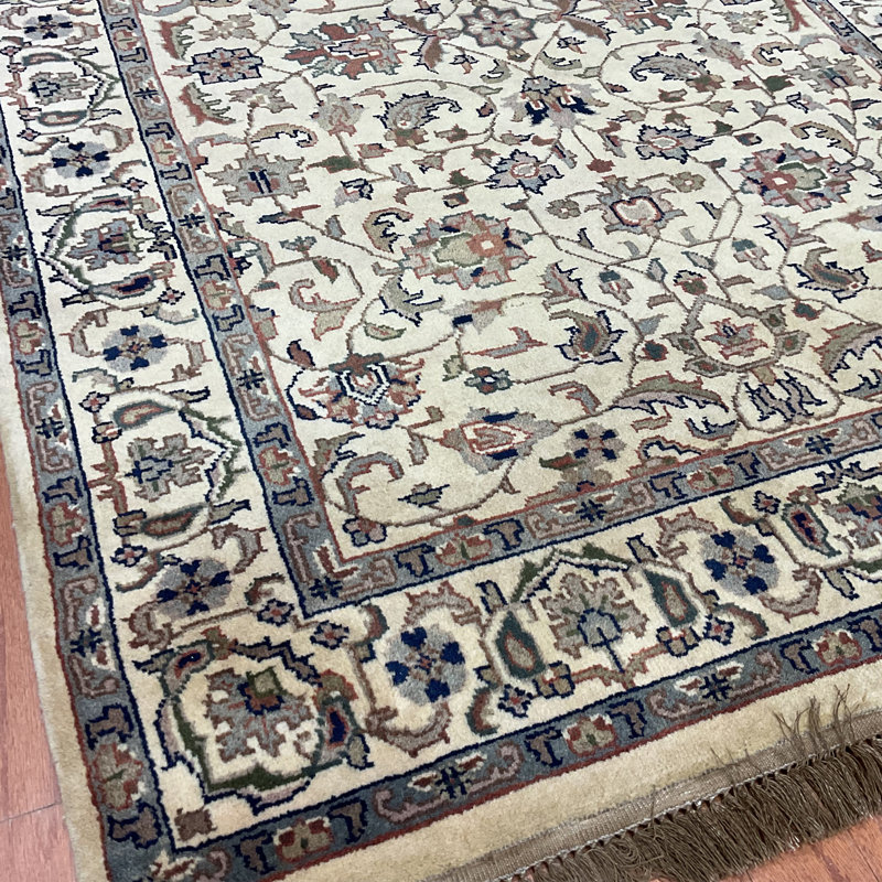  Handmade Mahal Wool Rug
