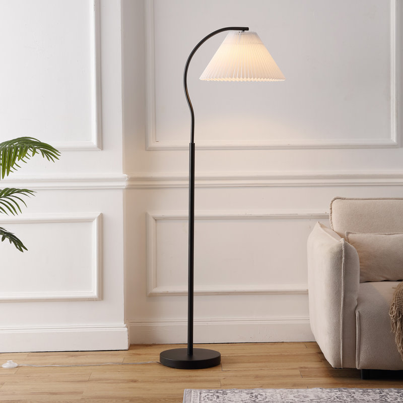 Lampe sur pied à DEL arquée en métal avec abat-jour plissé Shynel, Noir